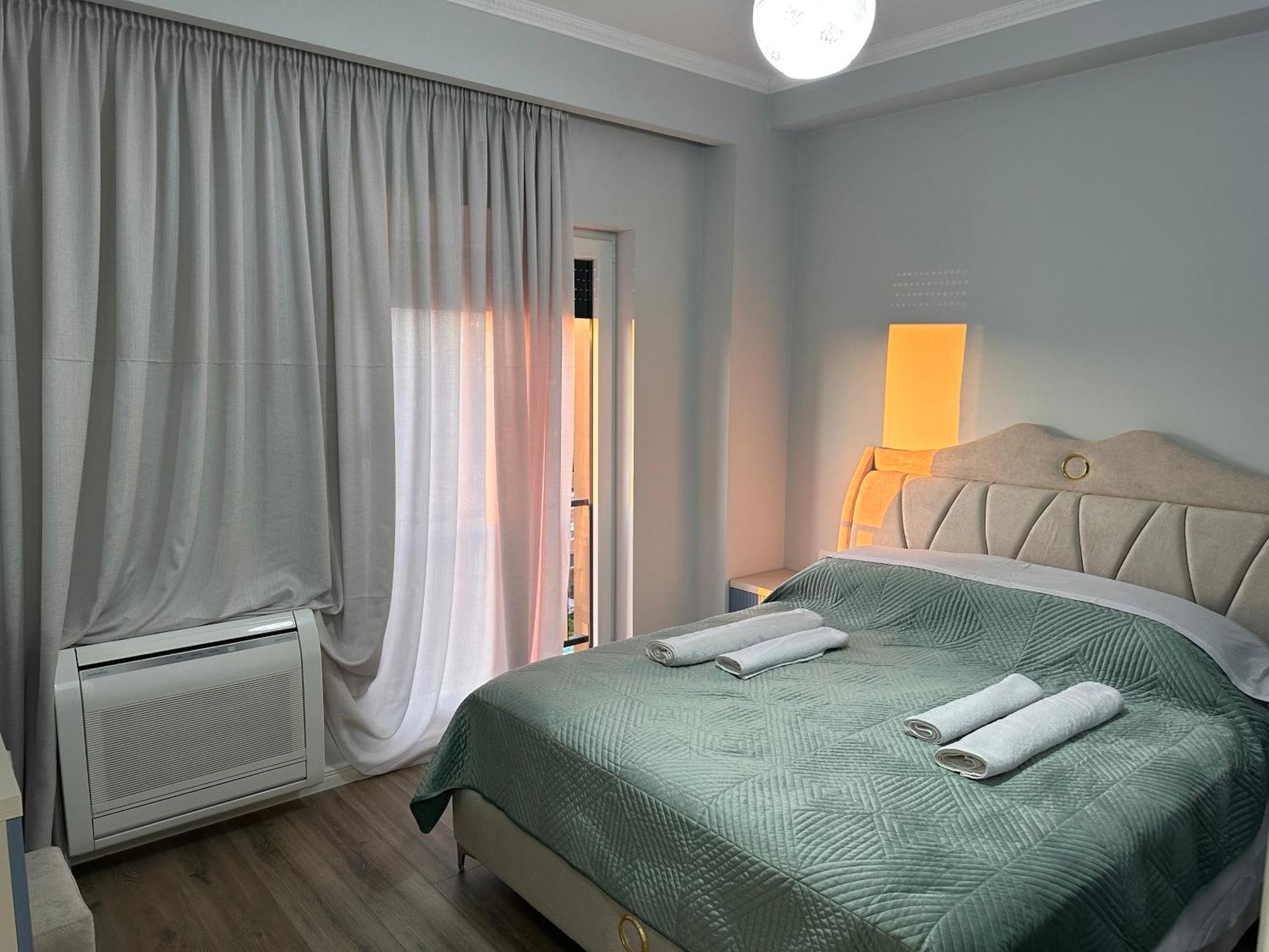 Spacious 2-Bedroom Apartment Near Center 티라나 외부 사진